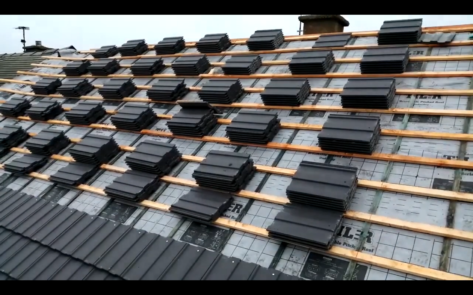 Slate and tile roofing in Clapham